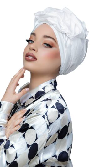 מטפחת לבן בוהק